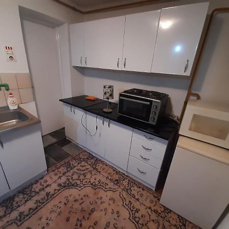 Sprat Kuce Apartment SJJ Exterior foto