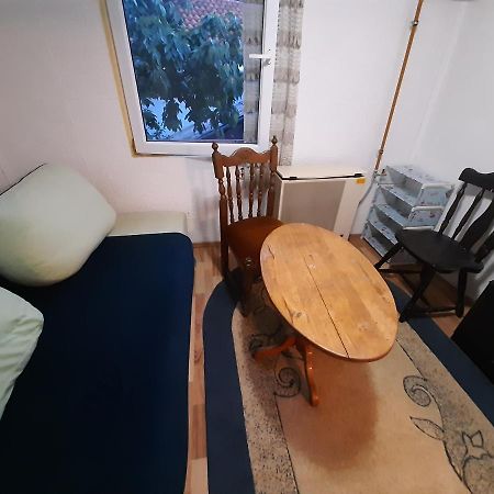 Sprat Kuce Apartment SJJ Exterior foto